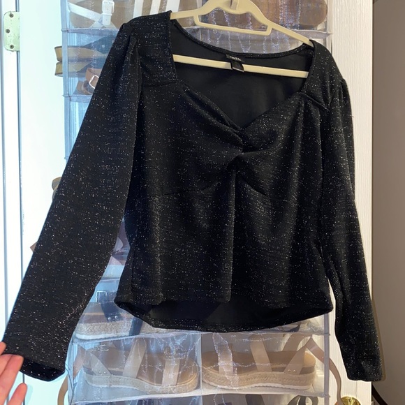 Top - Picture 1 of 5